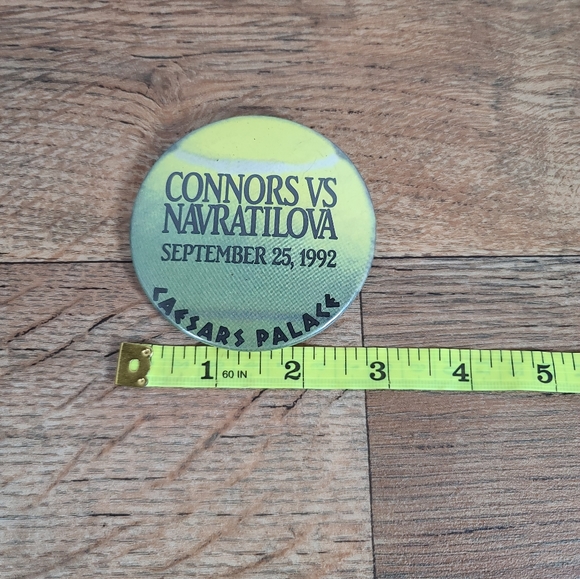 Vintage 1992 Pinback Sports- Tennis- Connors vs Navratilova caesars palace 3inch - Picture 5 of 5